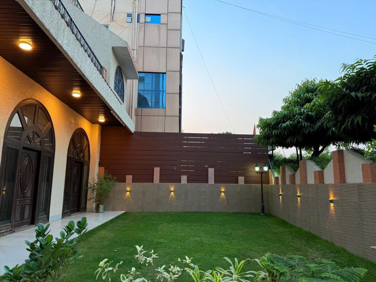 Palm Mansion By Palm Leisure Stays Jaipur Bagian luar foto